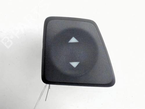 Used Left front window switch Left front window switch FIAT 500 (312_) 1.2 (312AXA1A) (69 hp) 31355427 31355427