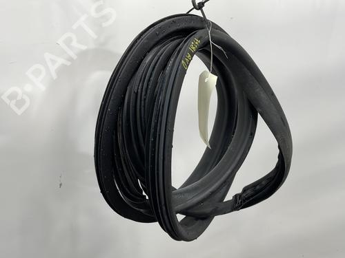 Rubber door seal RENAULT CAPTUR I (J5_, H5_) 1.5 dCi 90 (J5N4, J5M5, J5MW, J5M6, J5AL, J5AJ) | BP29466092C142 