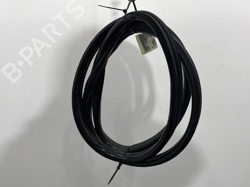 Used Rubber door seal BMW 1 (F20) 118 d (143 hp) 31355521