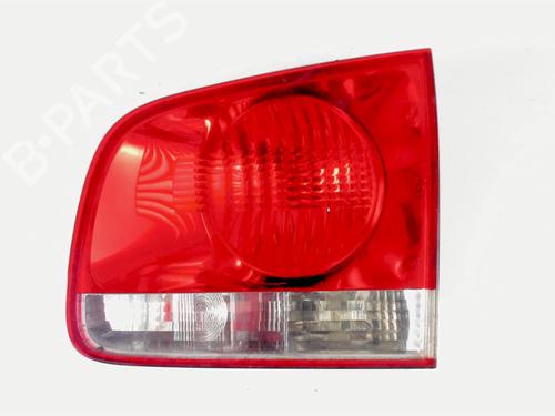 Used Right tailgate light Right tailgate light VW TOUAREG (7LA, 7L6, 7L7) 2.5 R5 TDI (174 hp) 20424224 20424224