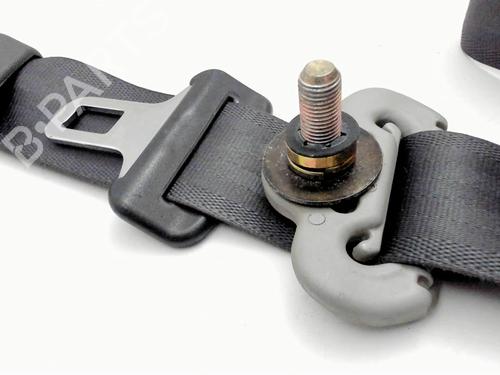 Used Rear right seatbelt Rear right seatbelt HONDA STREAM (RN) 2.0 16V (RN3) (156 hp) 27873543 27873543