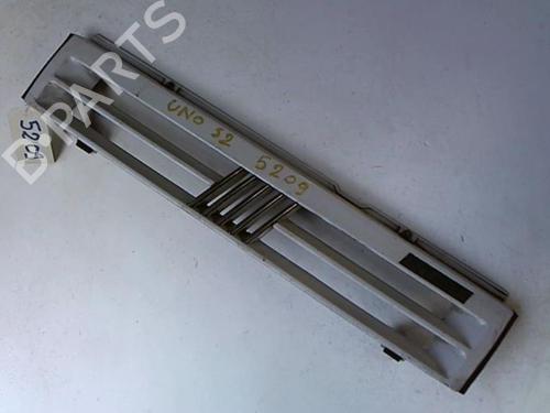 Used Grille Grille FIAT UNO (146_, 158_) 1.0 (146E) (42 hp) 21203544 21203544