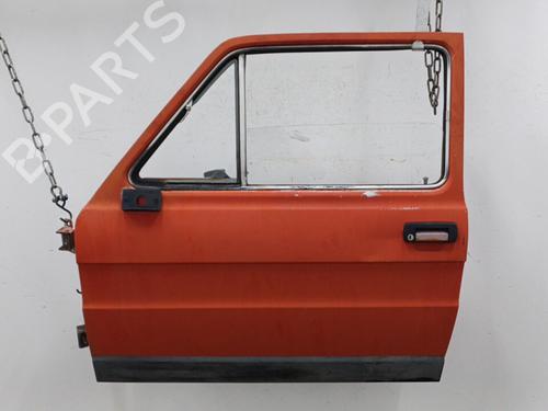 Used Left front door Left front door FIAT 126 (126_) 700 (26 hp) 22102500 22102500