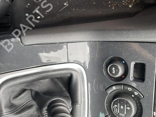 Climate control PEUGEOT 5008 (0U_, 0E_) 2.0 HDi 150 / BlueHDi 150 | BP20665814I5 