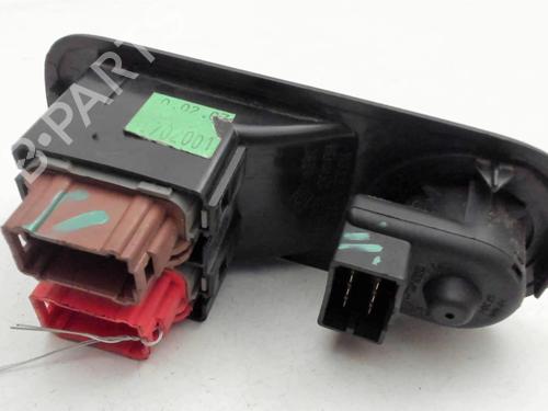 Left front window switch RENAULT MASTER II Van (FD) 2.5 dCi (FD01, FD02, FD21, FD22, FD31, FD32, FD3Y, FD71,... | BP40461584I27 - Image 2