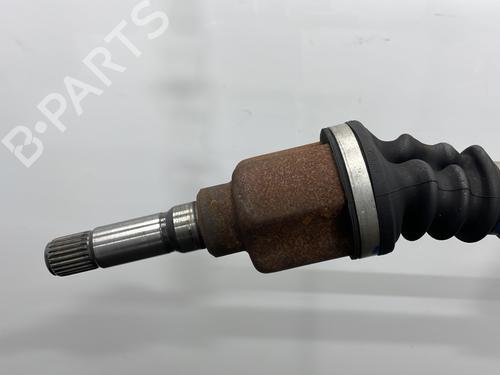 Used Right front driveshaft Right front driveshaft CITROËN C3 III (SX) 1.2 PureTech 82 (83 hp) 22104660 22104660