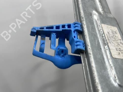 Front right window mechanism PEUGEOT 208 I (CA_, CC_) 1.2 VTI 82 | BP30137025C23