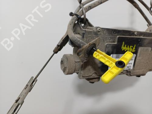 electric-handbrake-renault-scenic-ii-jm01_-2003-2004-2005-2006-2007-2008-2009-2010-36588675 main image