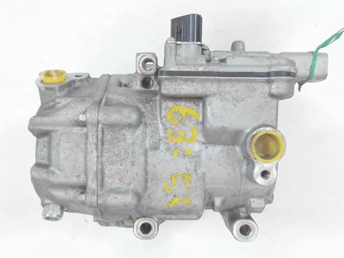Used AC compressor AC compressor TOYOTA YARIS (_P13_) 1.5 Hybrid (NHP130_, NHP130) (101 hp) 20398288 20398288