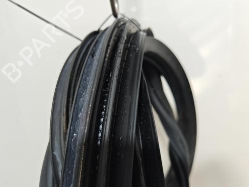 rubber-door-seal-fiat-500l-351_-352_-2012-39710401 main image