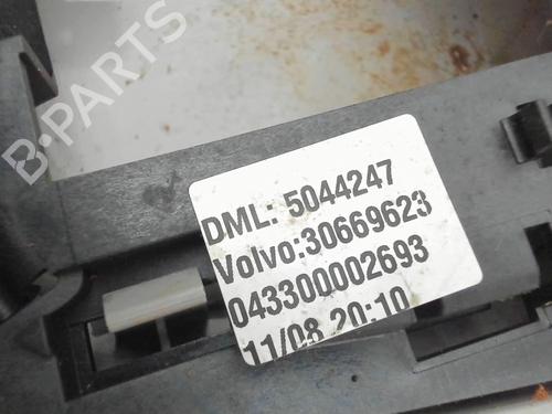 Used Interior roof light Interior roof light VOLVO XC90 I (275) D5 AWD (163 hp) 28811154 28811154