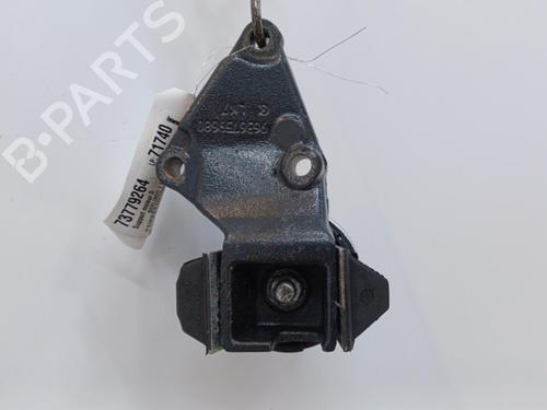 Used Engine mount Engine mount CITROËN BERLINGO / BERLINGO FIRST Box Body/MPV (M_) 1.9 D 70 (MBWJZ, MCWJZ) (69 hp) 21237932 21237932