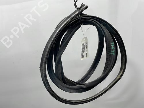 Used Rubber door seal Rubber door seal DACIA DOKKER MPV (KE_) [2012-2021] 33702078 33702078