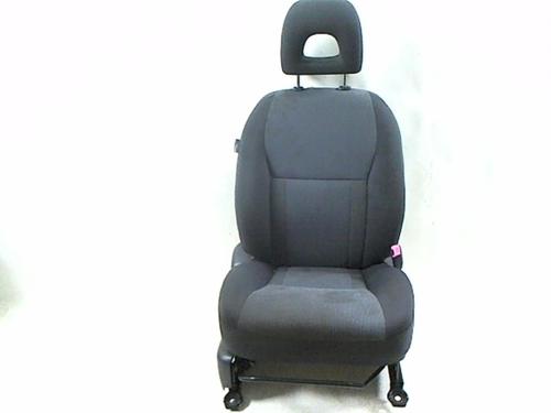 Used Right front seat TOYOTA RAV 4 II (_A2_) 2.0 D 4WD (CLA20_, CLA21_, CLA20R, CLA21R) (116 hp) 20448953