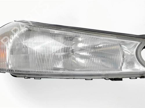 Used Right headlight FORD MONDEO II (BAP) 1.6 i (90 hp) 21228759