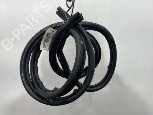 Gummiliste RENAULT TWINGO II (CN0_) 1.5 dCi (CN0E) (64 hp) 33184410