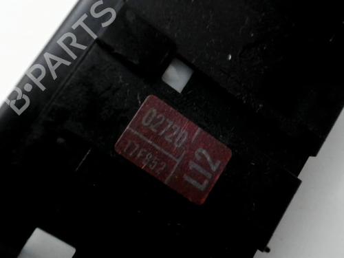 Switch TOYOTA AURIS (_E18_) 1.8 Hybrid (ZWE186_, ZWE186R) | BP33131277I30 - Image 3