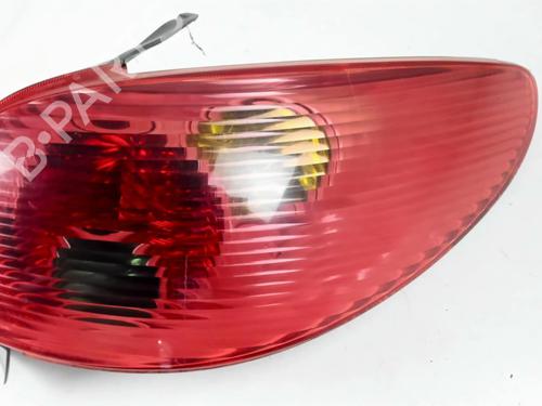 Høyre baklys PEUGEOT 206 Hatchback (2A/C) 1.4 i | BP28321521C35 
