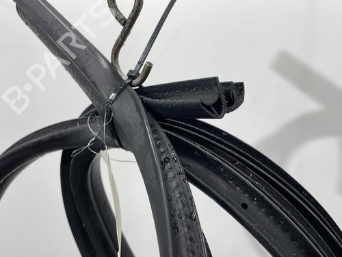 rubber-door-seal-ford-mondeo-iv-turnier-ba7-2007-2008-2009-2010-2011-2012-2013-2014-2015-31631352 main image