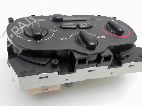 Used Climate control Climate control PEUGEOT 206 Hatchback (2A/C) 1.4 i (75 hp) 30795122 30795122