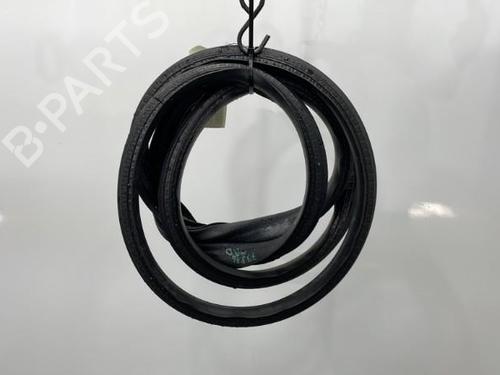 Used Rubber door seal RENAULT CLIO V (B7_) 1.0 SCe 65 (B7MG) (67 hp) 20439786