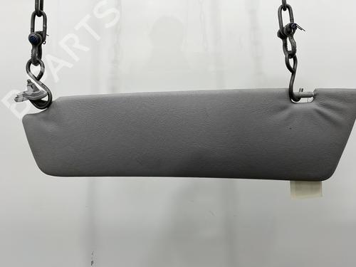 Used Right sun visor Right sun visor MERCEDES-BENZ VITO Bus (W639) 115 CDI (639.701, 639.703, 639.705) (150 hp) 26300175 26300175