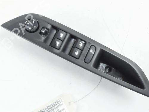 Pulsantiera anteriore sinistra PEUGEOT 208 II (UB_, UP_, UW_, UJ_) 1.2 PureTech 75 (75 hp) 31355435