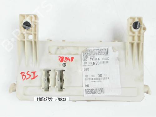 Used Fuse box Fuse box FORD C-MAX (DM2) 2.0 TDCi (136 hp) 32018558 32018558