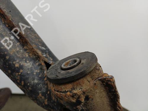 Used Right rear steering knuckle Right rear steering knuckle VW TRANSPORTER T4 Bus (70B, 70C, 7DB, 7DK, 70J, 70K, 7DC, 7DJ) 2.5 TDI (102 hp) 22103909 22103909