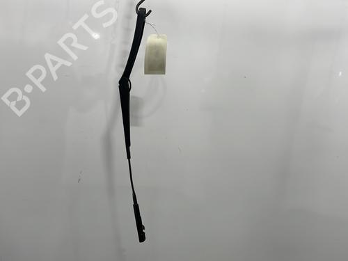 Used Front windshield wiper arm BMW X3 (F25) xDrive 20 d (163 hp) 27895098