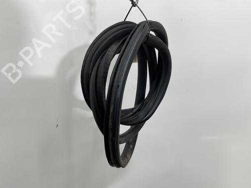 rubber-door-seal-vw-golf-vi-5k1-2008-2009-2010-2011-2012-2013-2014-29921818 main image