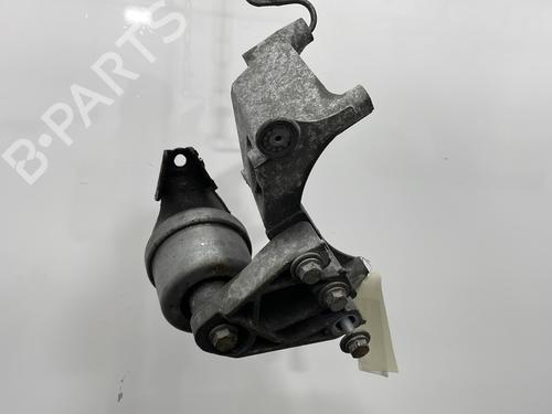 Used Engine mount VW TRANSPORTER T5 Van (7HA, 7HH, 7EA, 7EH) 2.0 TDI (102 hp) 27726346