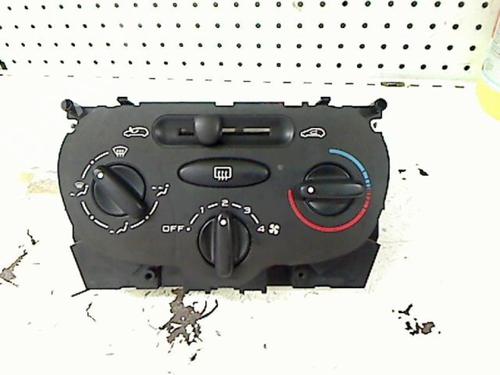 Used Climate control PEUGEOT 206 Hatchback (2A/C) 1.9 D (69 hp) 21229199