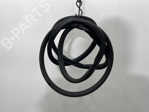 Used Rubber door seal VW TOUAREG (7P5, 7P6) 3.0 V6 TDI (204 hp) 32081885