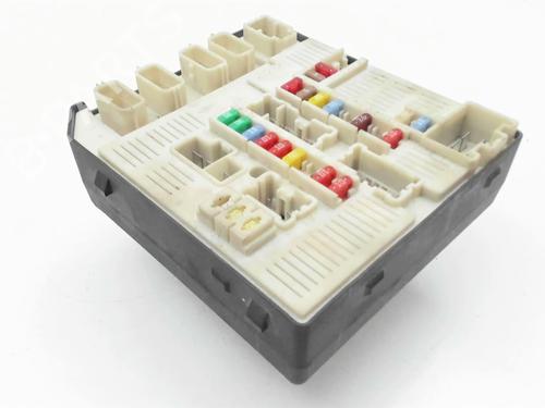 Used Fuse box Fuse box RENAULT LAGUNA III Grandtour (KT0/1) 2.0 dCi (KT07, KT0J, KT14, KT1A, KT1S) (131 hp) 21241189 21241189