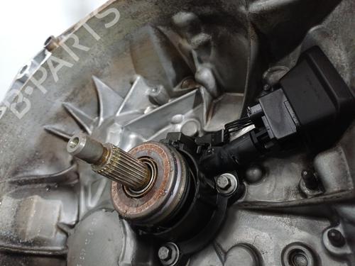 gearbox-peugeot-508-sw-i-8e_-2010-2011-2012-2013-2014-2015-2016-2017-2018-36588798 main image