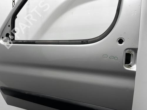 Used Left front door CITROËN BERLINGO / BERLINGO FIRST MPV (MF_, GJK_, GFK_) 1.9 D (MFWJZ) (70 hp) 20438569