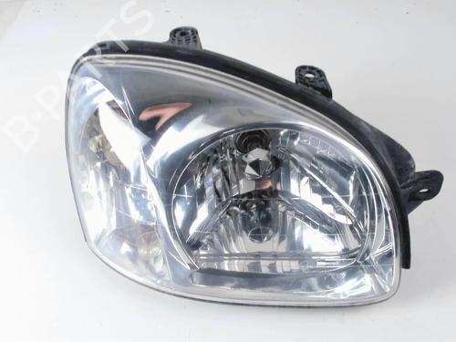 Used Right headlight HYUNDAI SANTA FÉ I (SM) 2.0 CRDi 4x4 (113 hp) 20440038