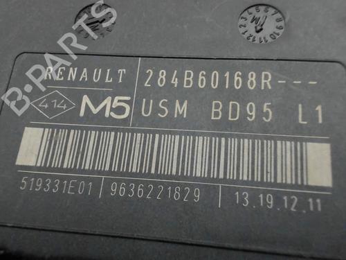 Fuse box RENAULT MEGANE III Coupe (DZ0/1_) 1.5 dCi (DZ09, DZ0D, DZ1F, DZ1G, DZ14, DZ29) | BP32396740E1 