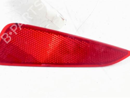 Højre baglygte kofanger TOYOTA YARIS (_P21_, _PA1_, _PH1_) 1.5 Hybrid (MXPH10, MXPH11) (116 hp) 32273701