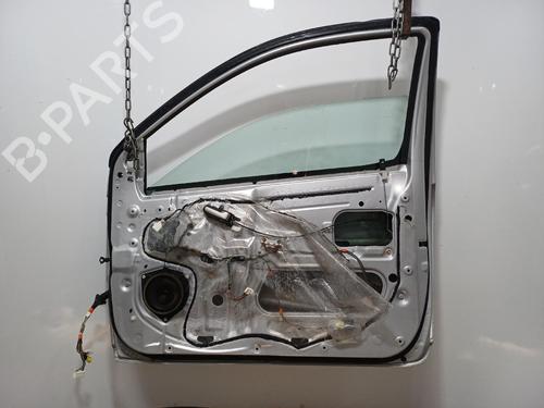 Puerta delantera derecha Puerta delantera derecha TOYOTA YARIS (_P1_) 1.3 (SCP12_, SCP13_, SCP12R, SCP13R) (87 hp) 37037400 37037400