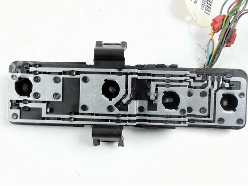 Używane Oprawka żarówki CITROËN XSARA PICASSO (N68) 1.6 HDi (90 hp) 31053144