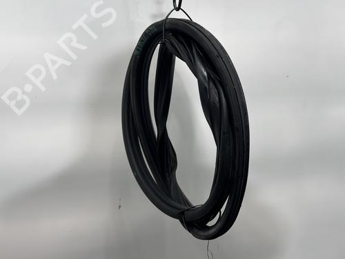 Used Rubber door seal Rubber door seal ALFA ROMEO 159 Sportwagon (939_) 1.9 JTDM 16V (939BXC1B) (136 hp) 31914533 31914533