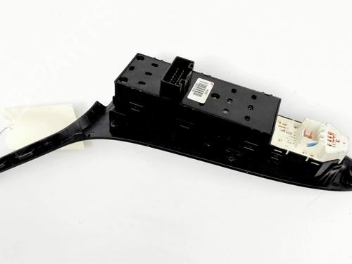 Left front window switch HYUNDAI ix20 (JC) 1.4 CRDi | BP29513816I27 