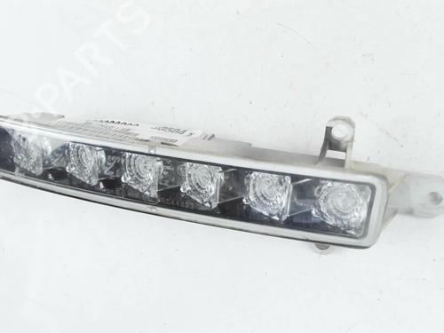 Used Right daytime light Right daytime light PEUGEOT 308 II (LB_, LP_, LW_, LH_, L3_) 1.6 HDi 100 (99 hp) 39733549 39733549