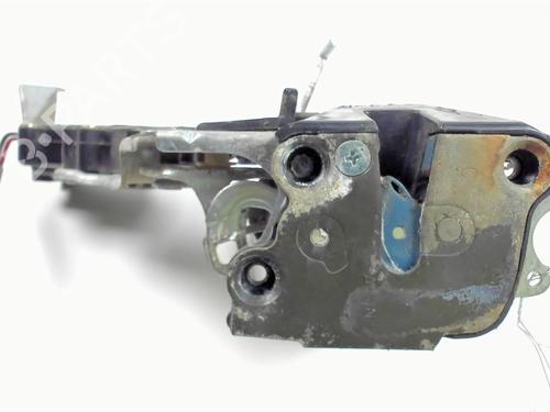 Højre bagtil lås Højre bagtil lås SUZUKI VITARA (ET, TA, TD) 2.0 TD All-wheel Drive (SV420D) (71 hp) 21236160 21236160