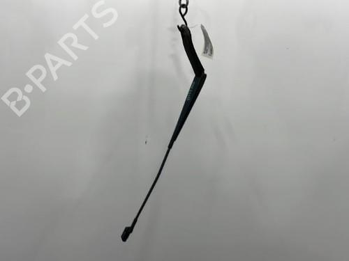 Used Front windshield wiper arm ALFA ROMEO GIULIETTA (940_) 1.6 JTDM (940FXD1A) (105 hp) 20419469