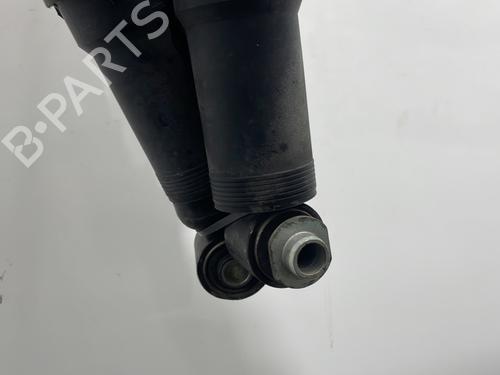 Used Right rear shock absorber Right rear shock absorber BMW 5 Touring (E39) 520 d (136 hp) 33131358 33131358