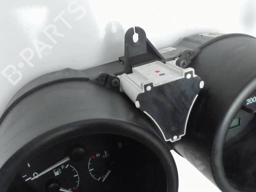 Used Instrument cluster Instrument cluster CHEVROLET AVEO / KALOS Hatchback (T200) 1.4 (83 hp) 20411396 20411396