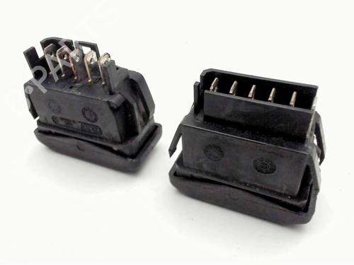 Used Left front window switch Left front window switch RENAULT CLIO I (B/C57_, 5/357_) 1.9 D (B/C/S576, B/C/S57L) (64 hp) 35938342 35938342
